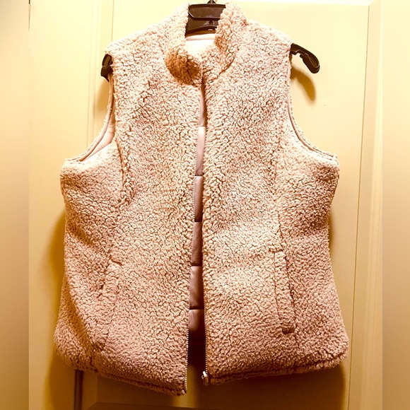 Reversible Puffer Vest. Mauve Pink - Picture 4 of 4